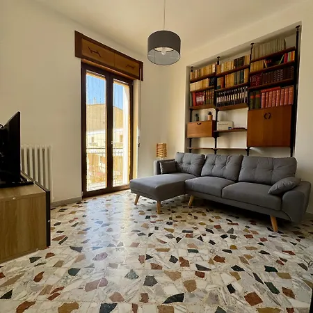 Apartment Ottantas *